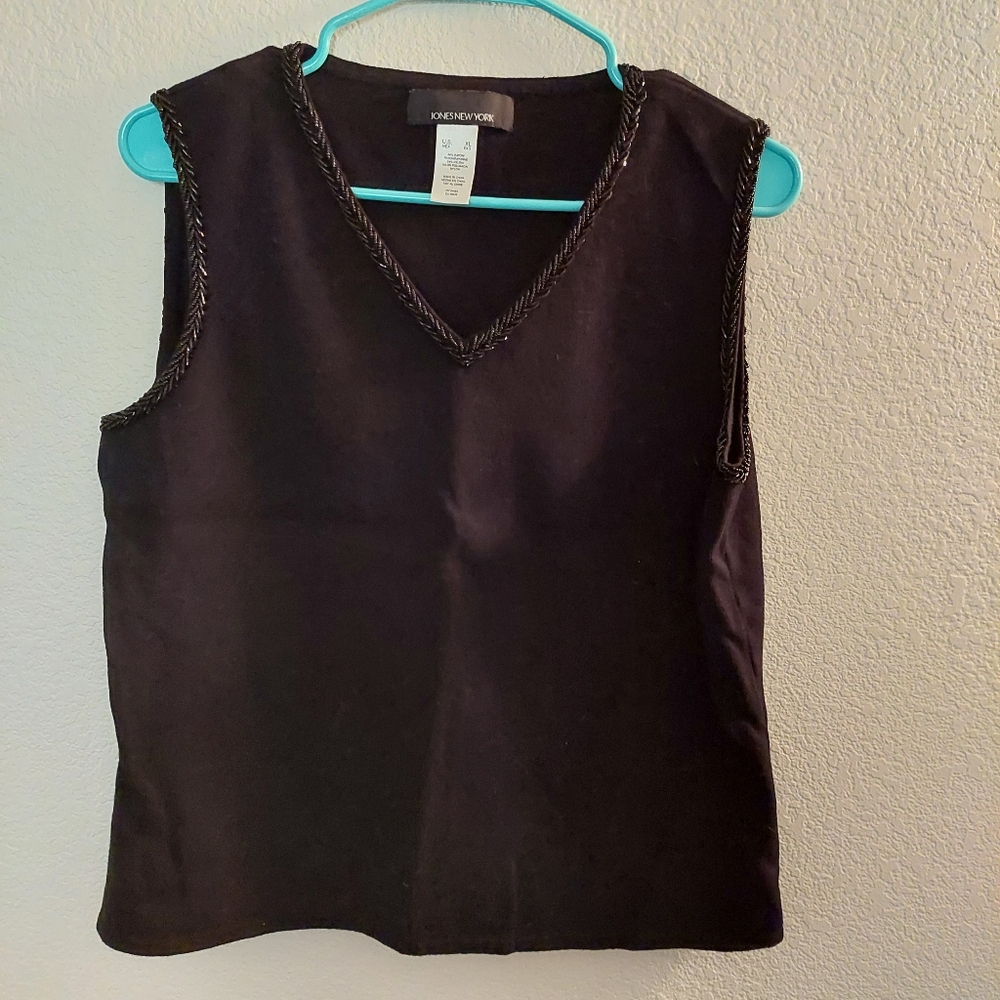 Jones New York XL Black beaded v-neck shell